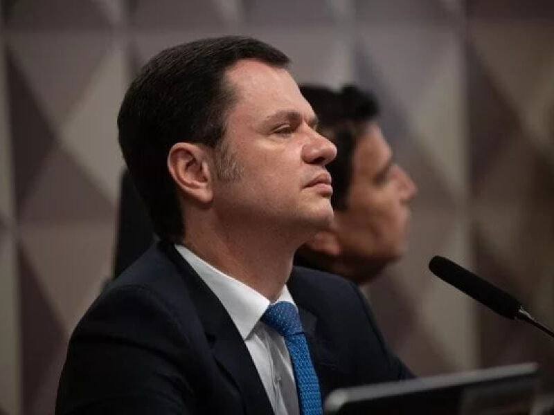 Torres afirma que não sabe quem entregou minuta do golpe